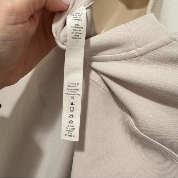 Lululemon Athletica Oversized Cropped Crew - Picture 5 of 5